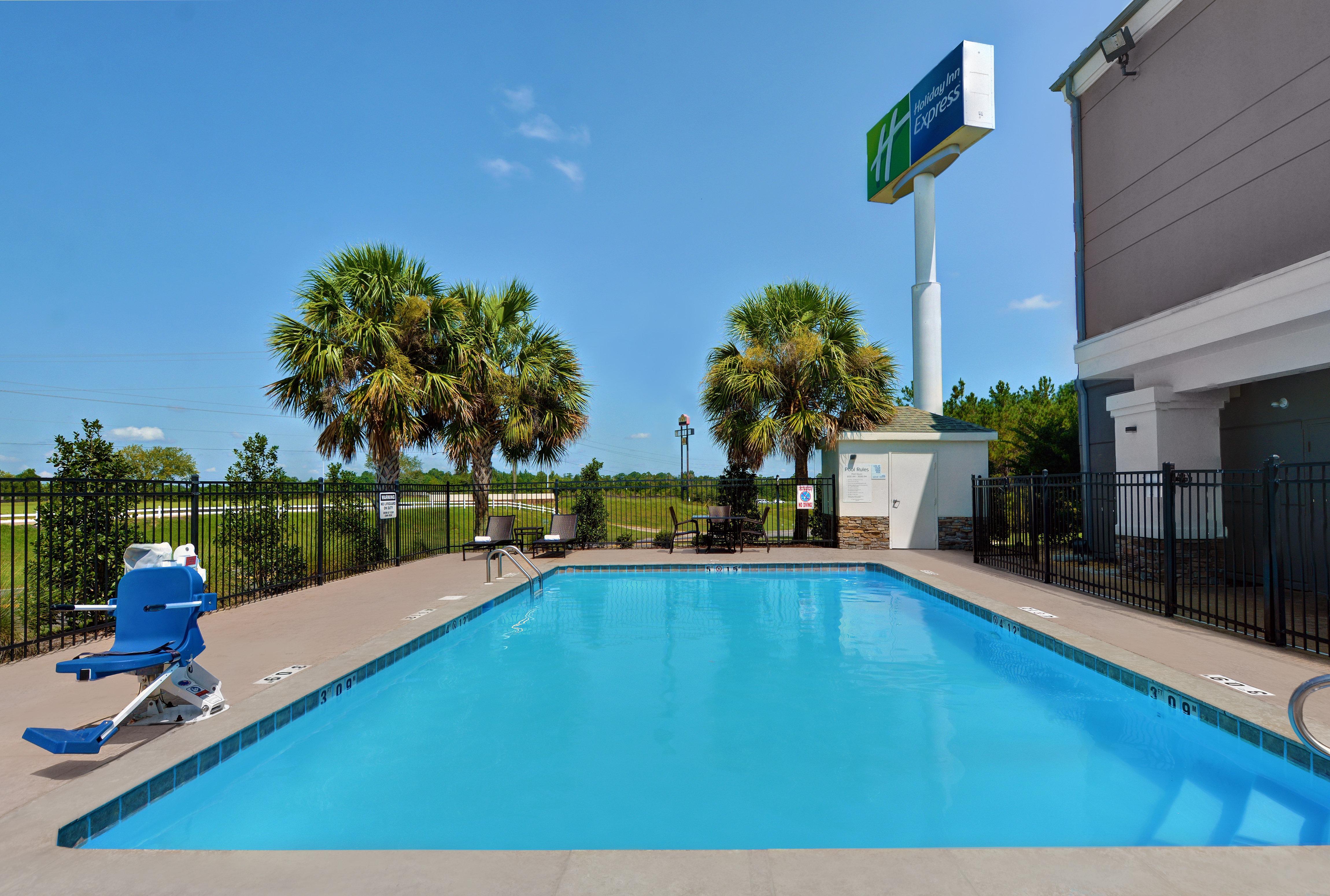Holiday Inn Express Atmore By Ihg Εξωτερικό φωτογραφία